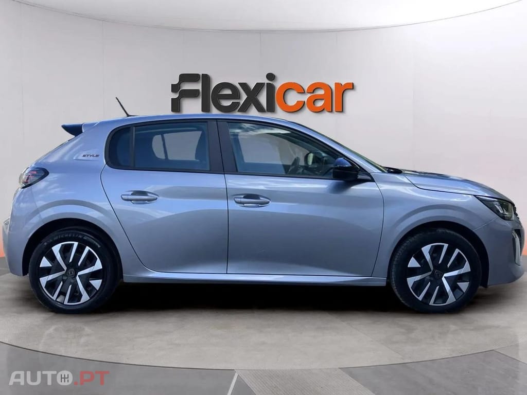 Peugeot 208 1.2 Hybrid Style e-DCS6