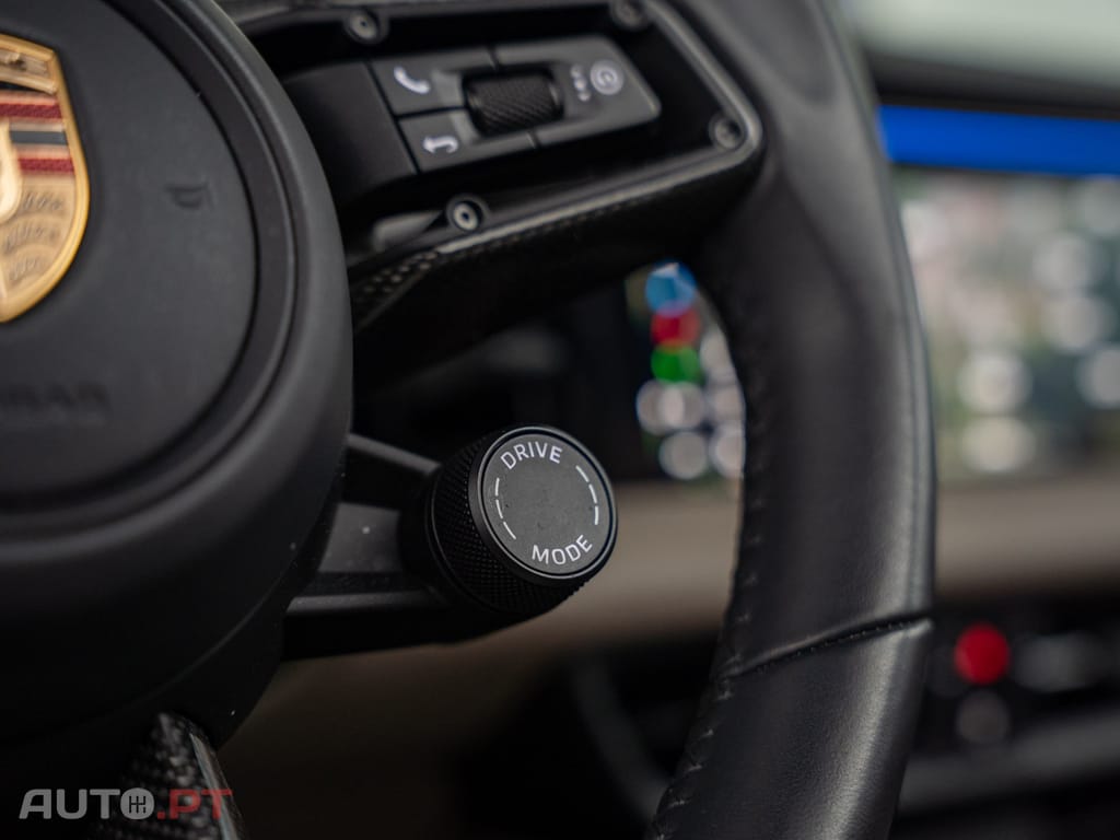 Porsche Macan Electric 4