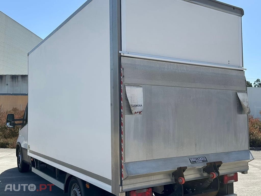 Iveco Daily Outro