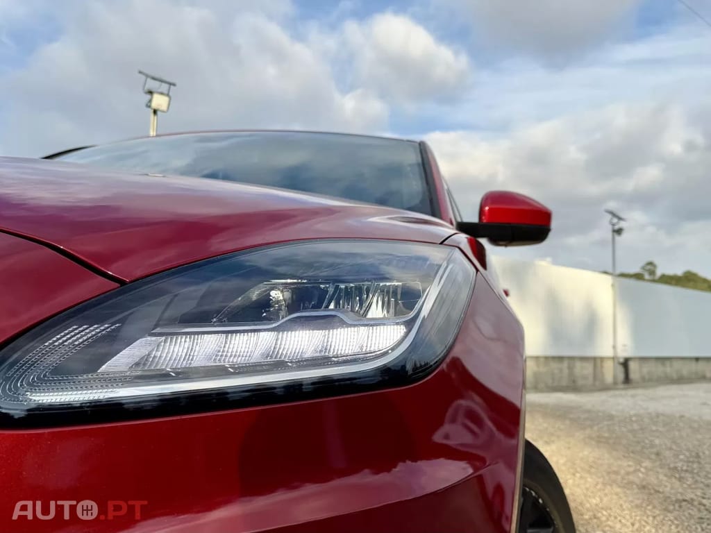 Jaguar E-Pace D150 AWD R-Dynamic