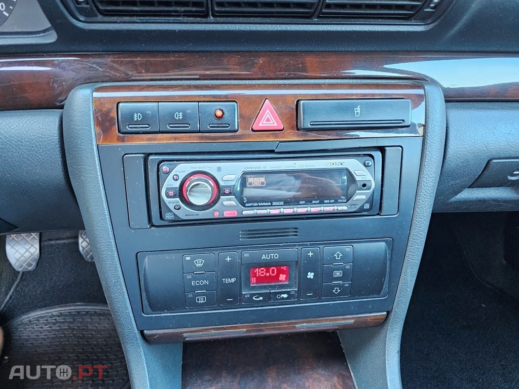 Audi A4 Avant 1.9 TDI Attraction