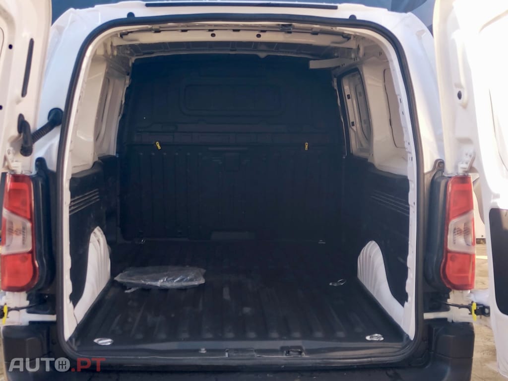 Peugeot Partner 1.5 BlueHDi Premium Longa