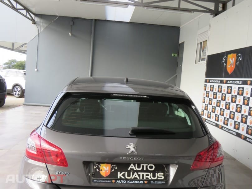 Peugeot 308 1.5 BlueHDi Business Line