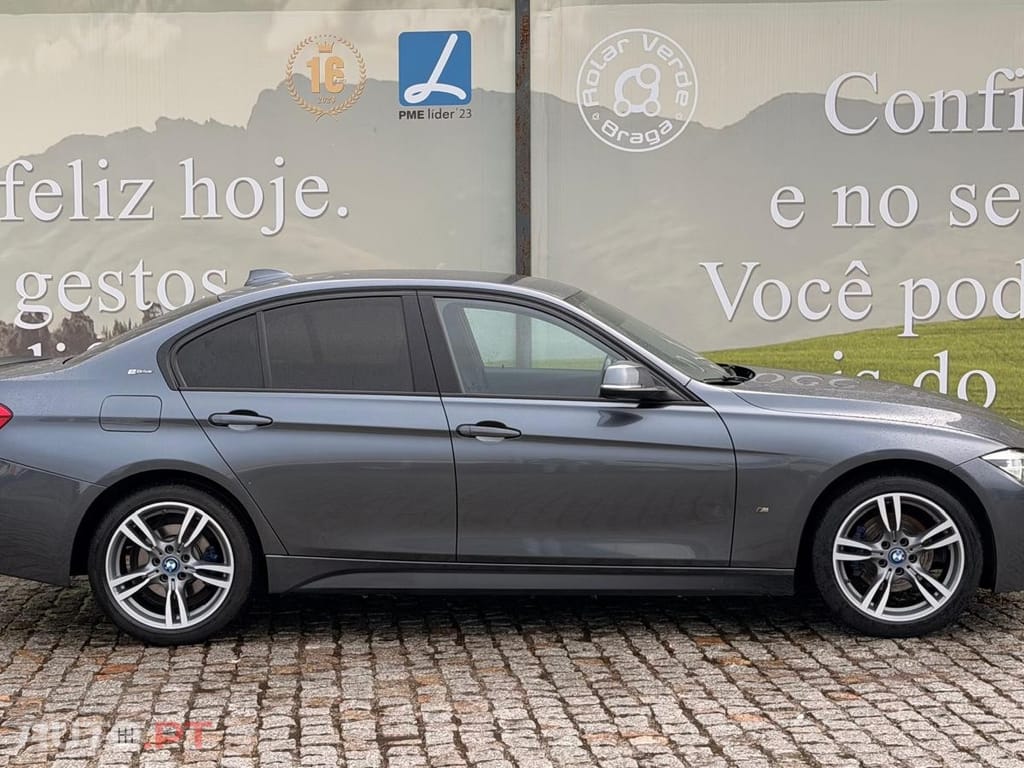 BMW 330 PLUG-IN