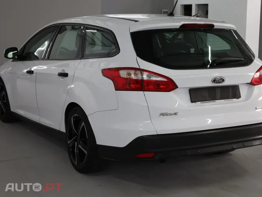 Ford Focus 1.0 EcoBoost S&S COOL&CONNECT