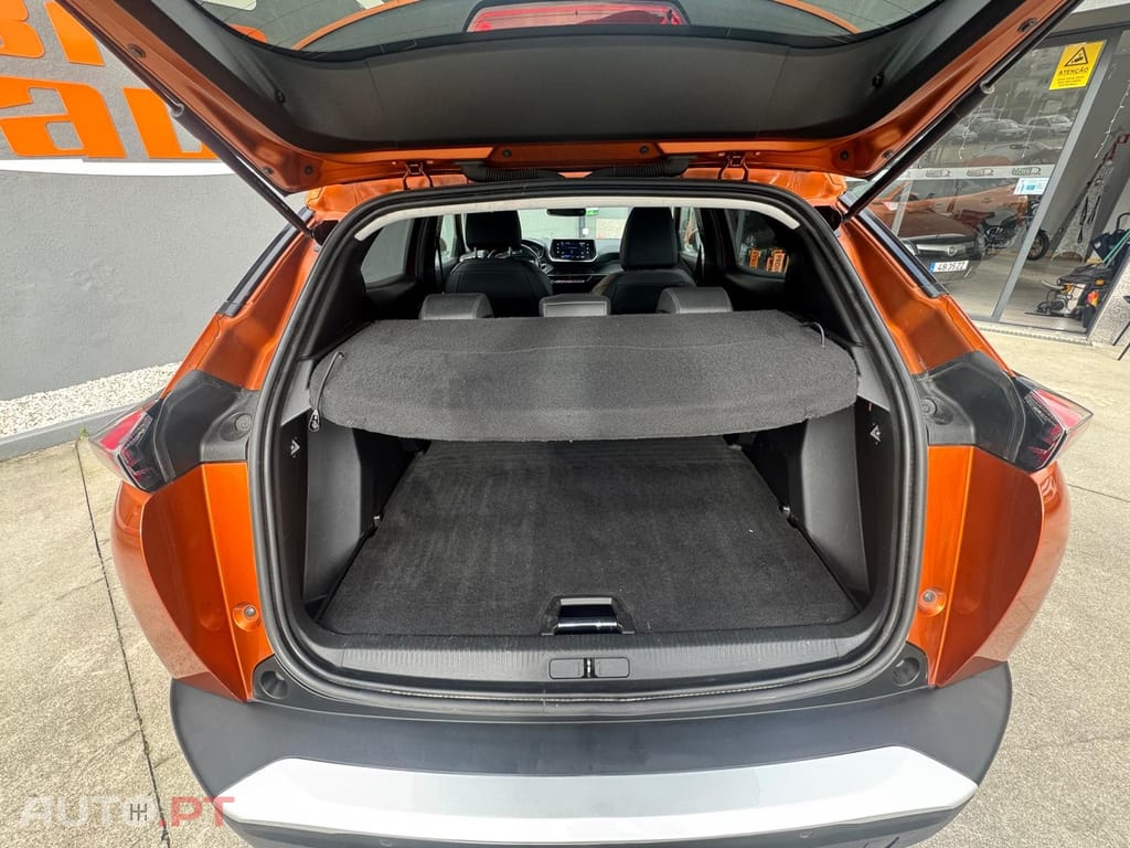 Peugeot 2008 PureTech 100 Allure