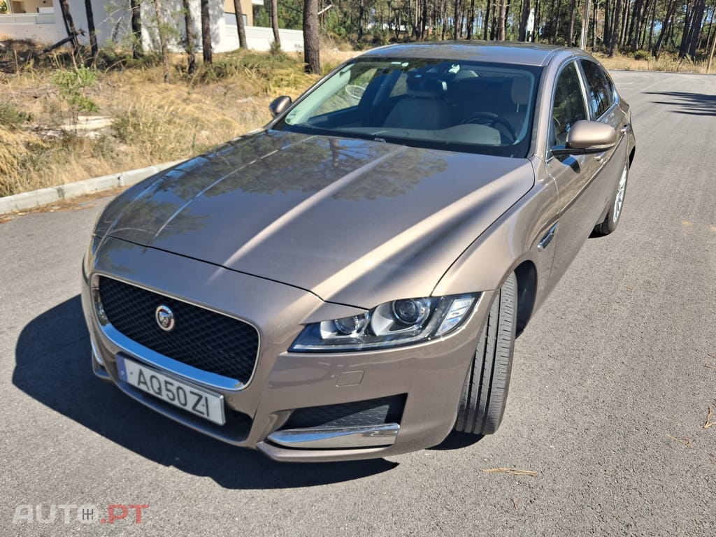 Jaguar XF 2.0 Prestige
