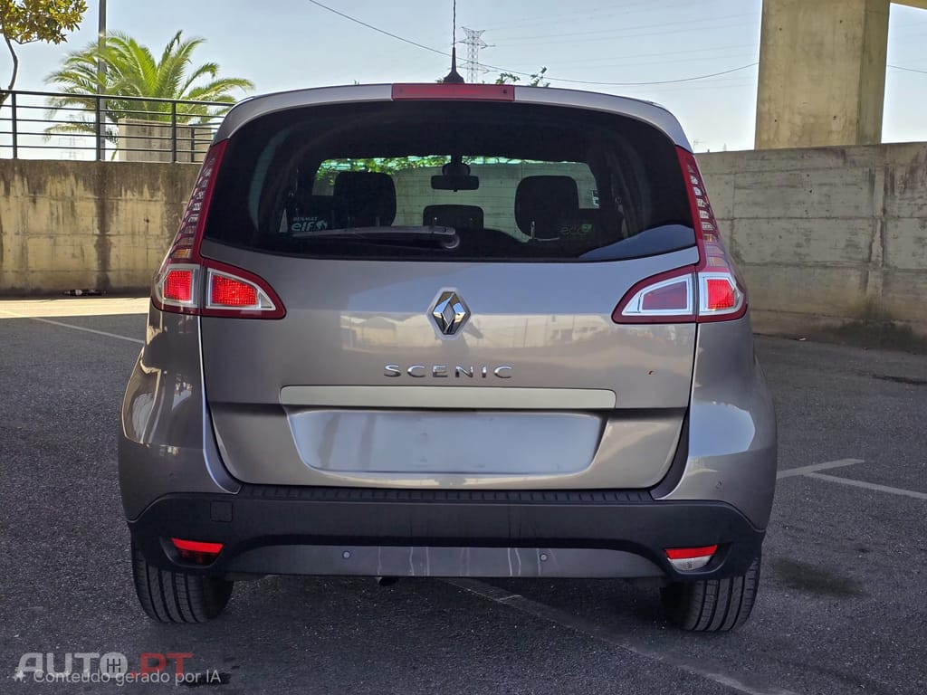 Renault Mégane Scenic 1,5 DCI Dynamique 110Cvs 5 lugares