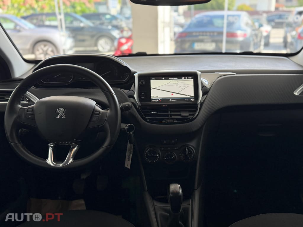 Peugeot 208 1.5 BlueHDi Signature