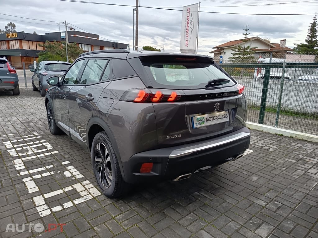 Peugeot 2008 1.2 PureTech Allure Pack EAT8