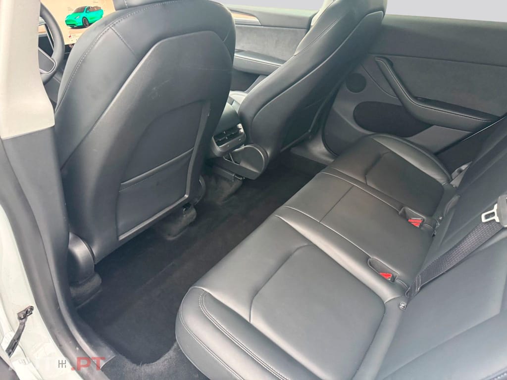 Tesla Model Y I.V.A DEDUTIVEL Performance 