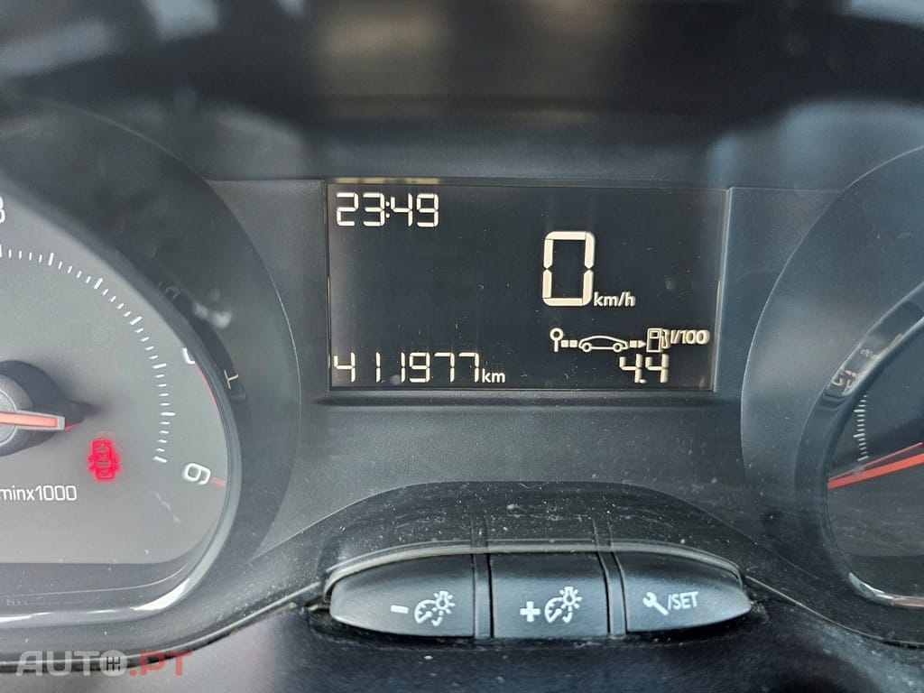 Peugeot 208 1.4 HDi Van