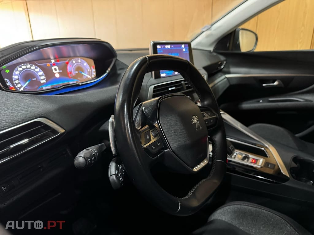 Peugeot 3008 1.5 BlueHDi Active Pack EAT8