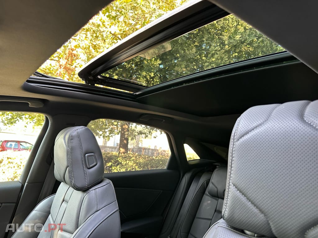 DS DS7 Crossback E-Tense Performance Line+ EAT8