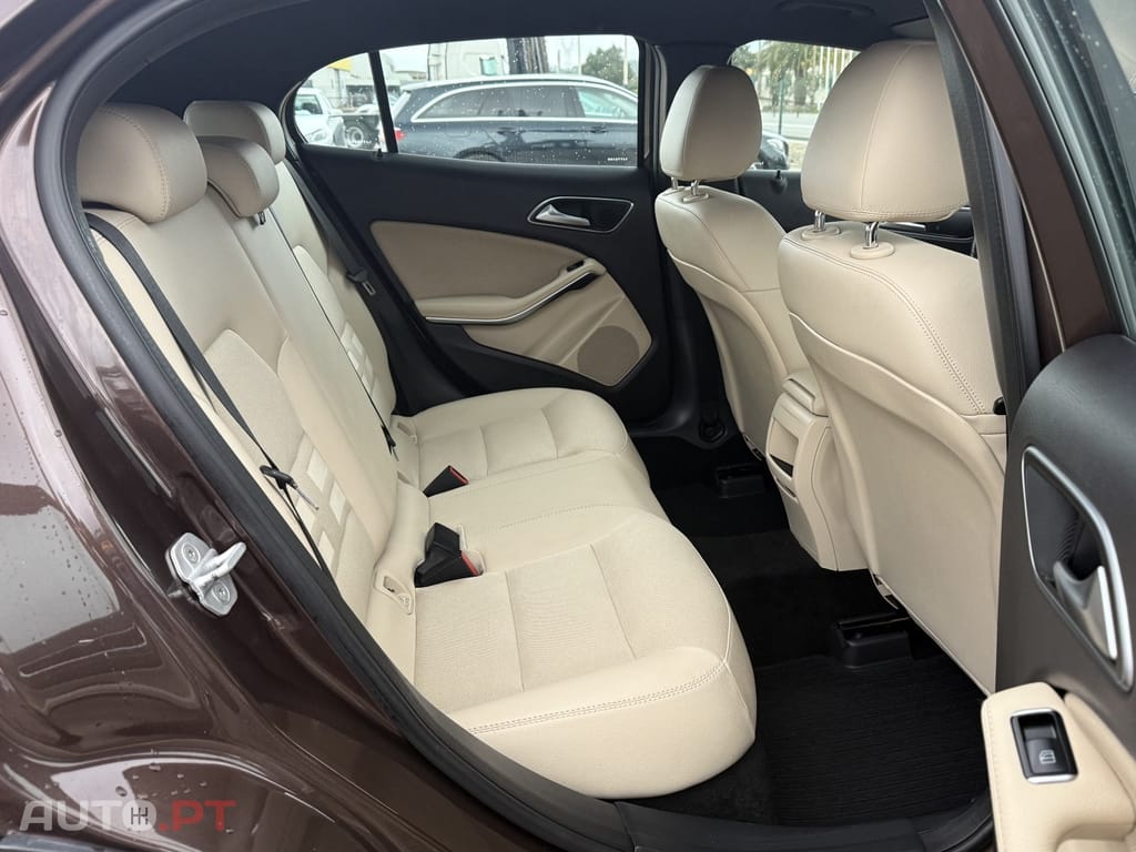 Mercedes-Benz GLA 200 d Style