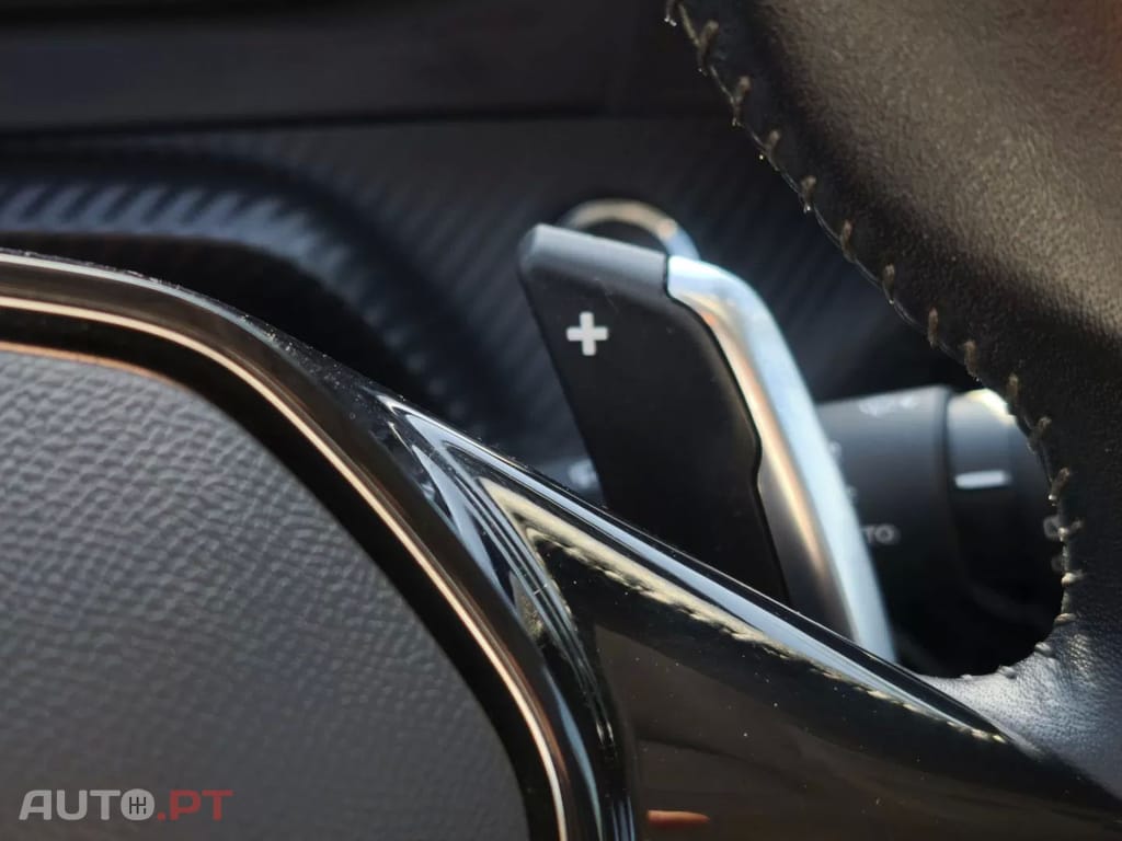 Peugeot 2008 PureTech 130 EAT8 Allure