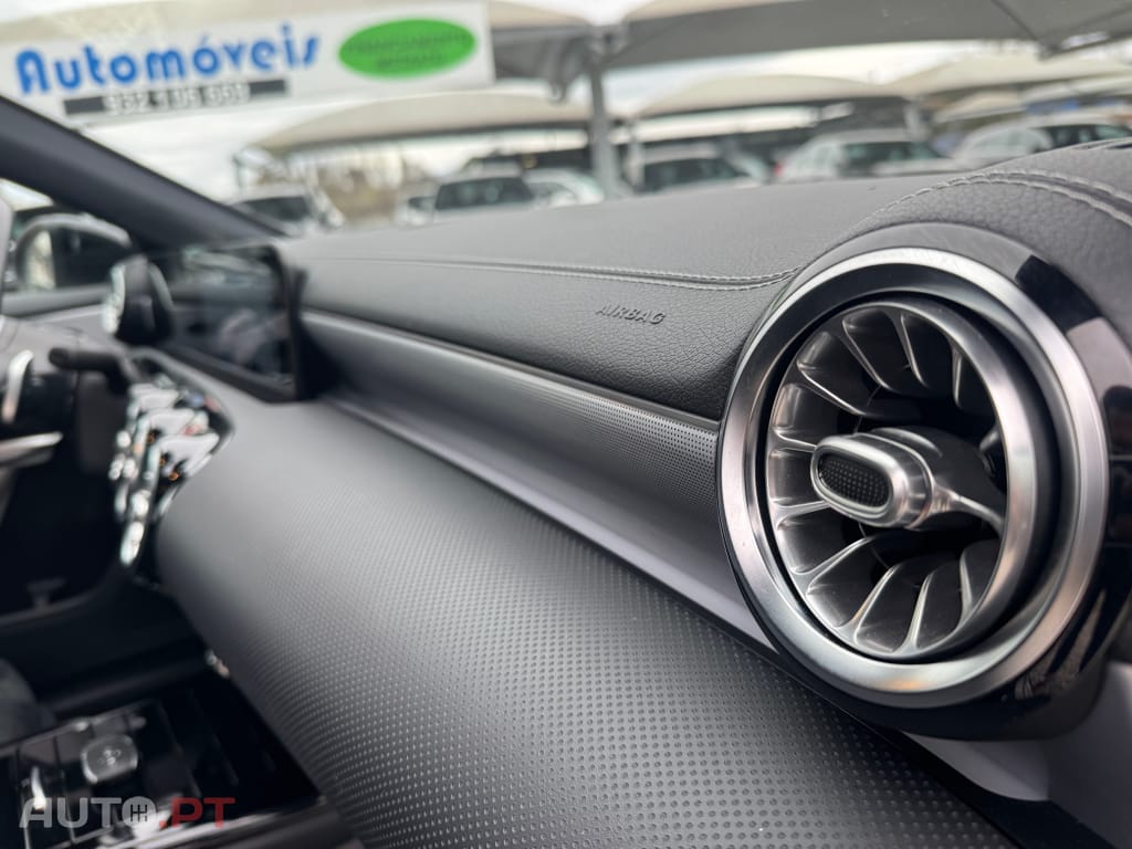 Mercedes-Benz A 250 e AMG Line