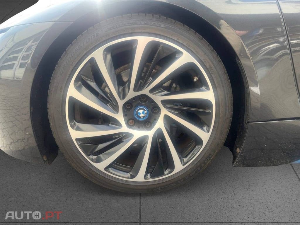 BMW i8 xDrive