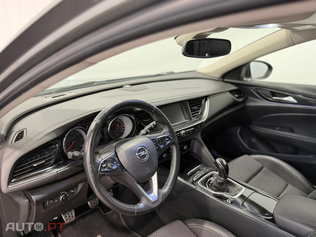 Opel Insignia 1.6 CDTi Dynamic