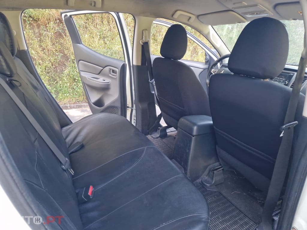 Mitsubishi L200 2.3 DI-D CD Invite 2WD