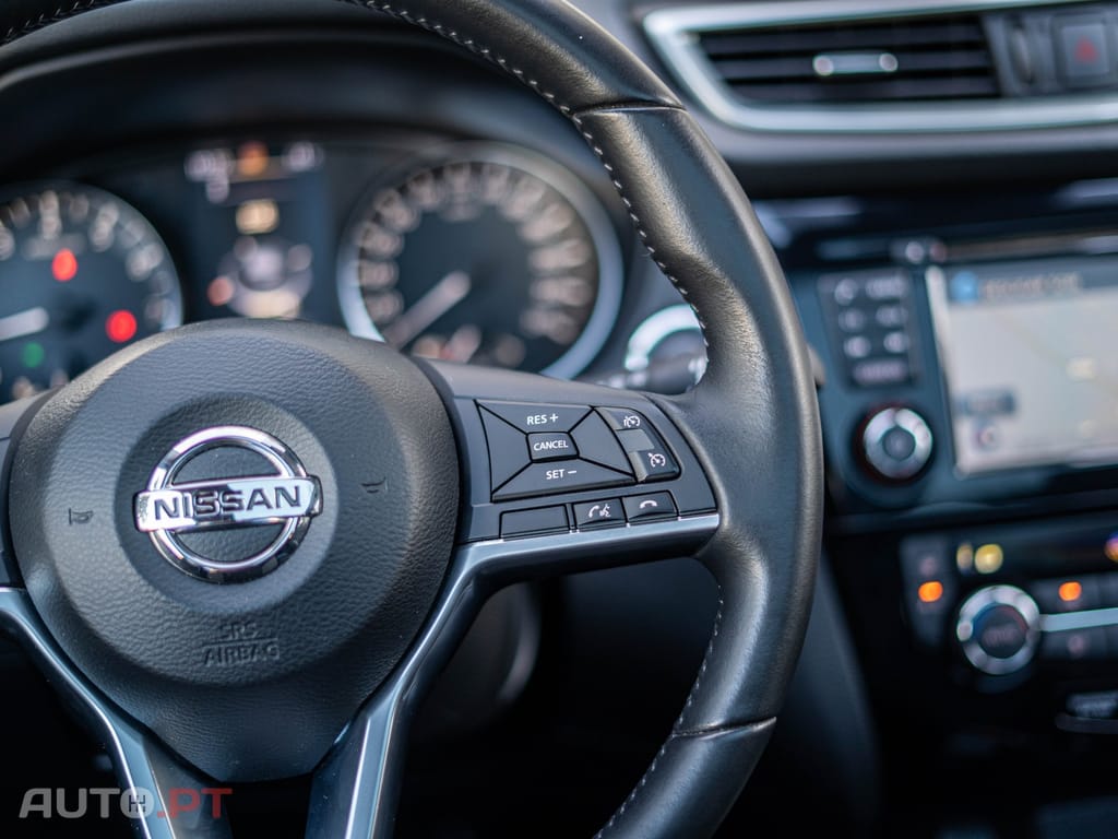 Nissan Qashqai 1.2 DIG-T N-Connecta 18