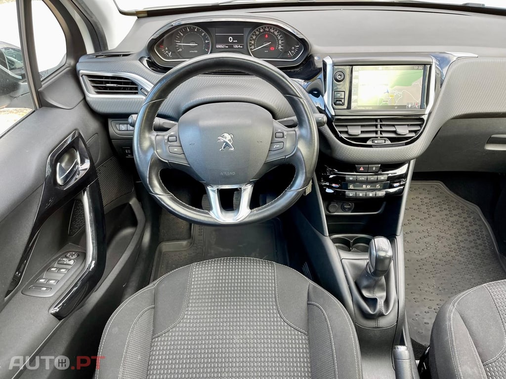 Peugeot 208 1.2 Pure Tech Allure