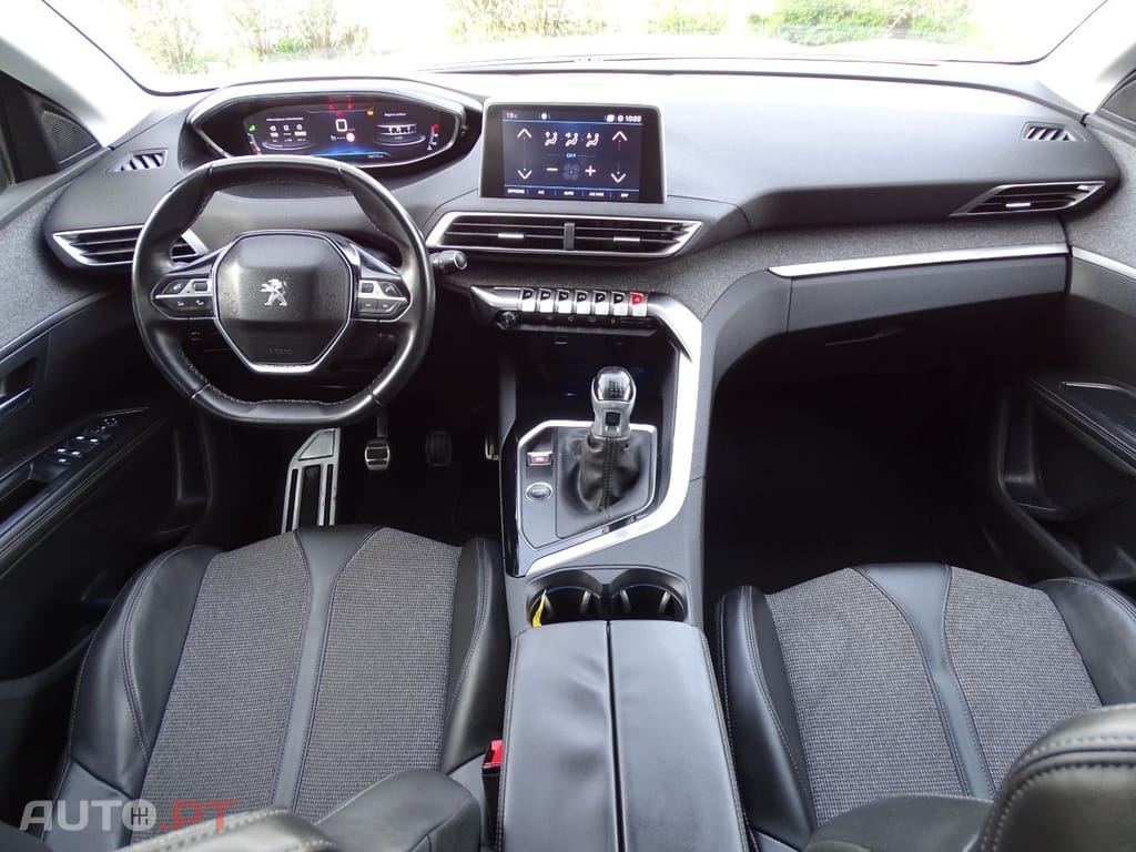 Peugeot 5008 1.5 BlueHDi Allure
