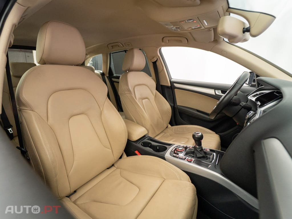 Audi A4 Avant 2.0 TDi S-line