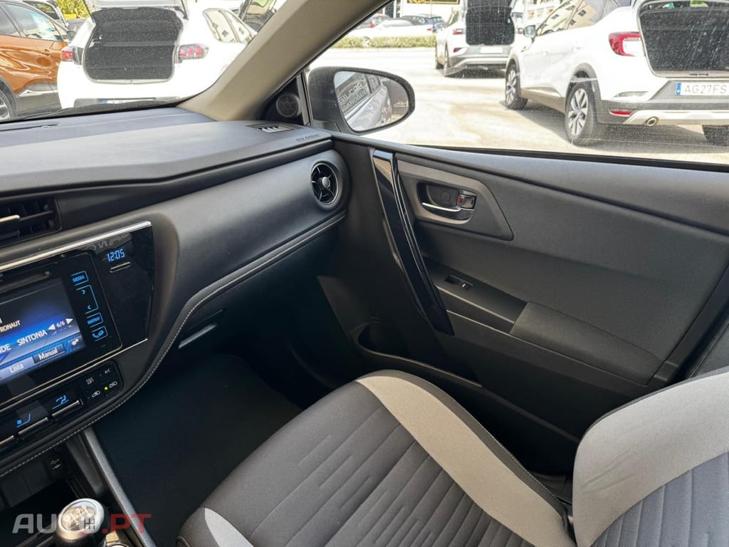 Toyota Auris 1.2T Exclusive