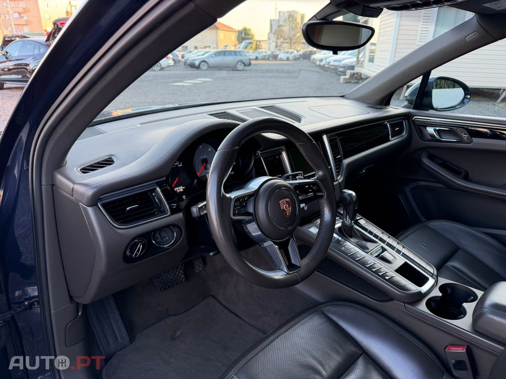 Porsche Macan S