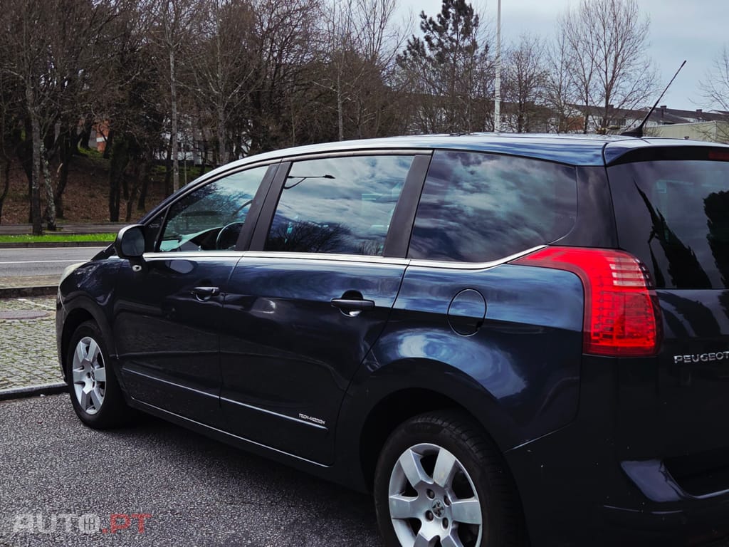 Peugeot 5008 1.6 HDi