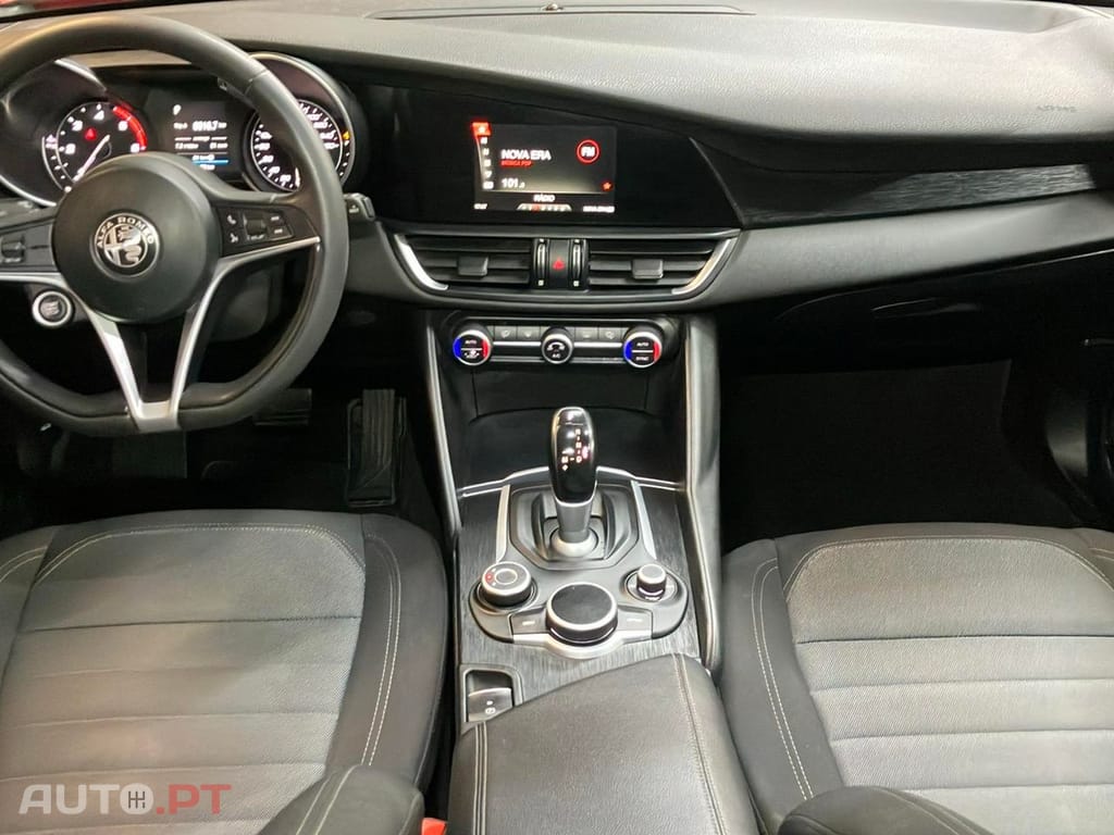 Alfa Romeo Giulia 2.2 D AT8