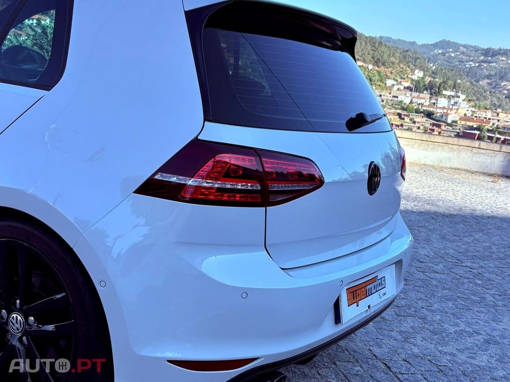 Volkswagen Golf VII R- line