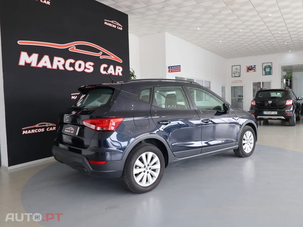 Seat Arona style