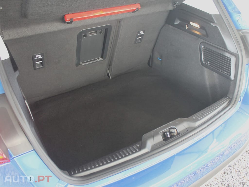 Ford Focus 1.0 EcoBoost MHEV Active X