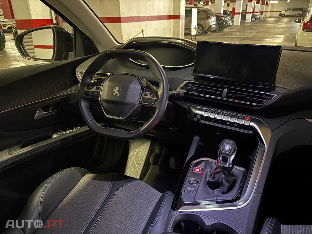 Peugeot 3008 1.5 BlueHDi Allure