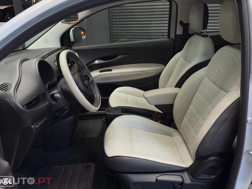 Fiat 500e La Prima