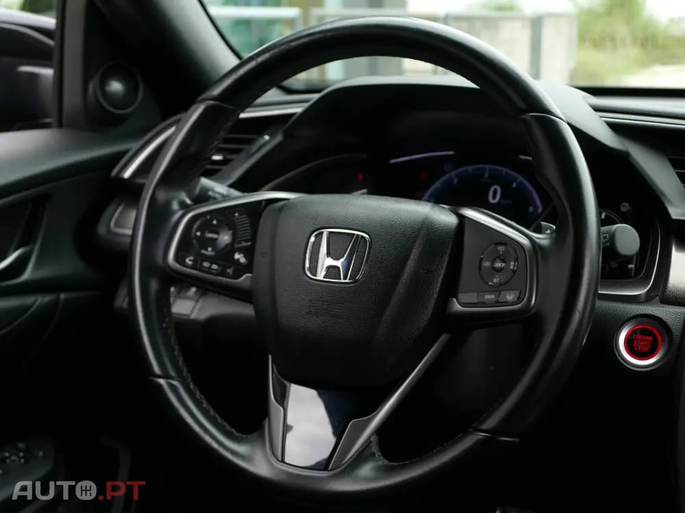 Honda Civic 1.6 i-DTEC Executive Premium 9AT