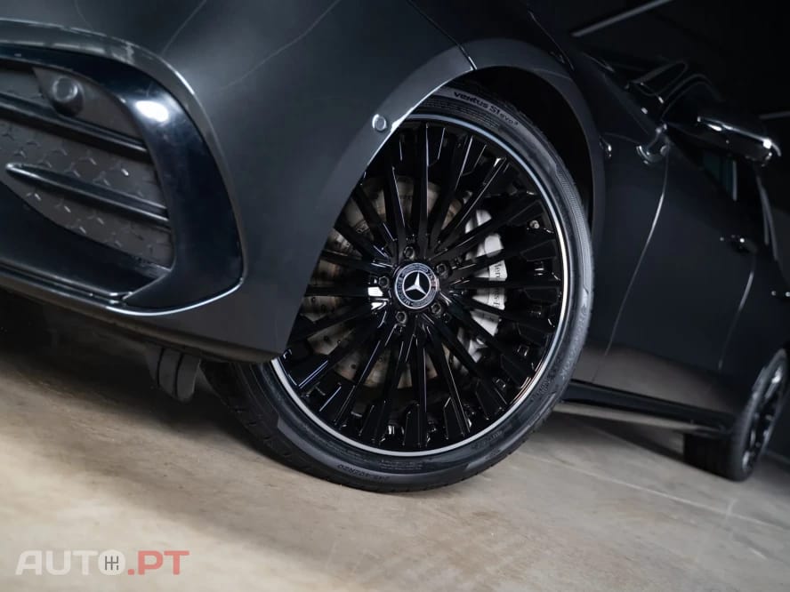 Mercedes-Benz E 300 9G-TRONIC AMG Line