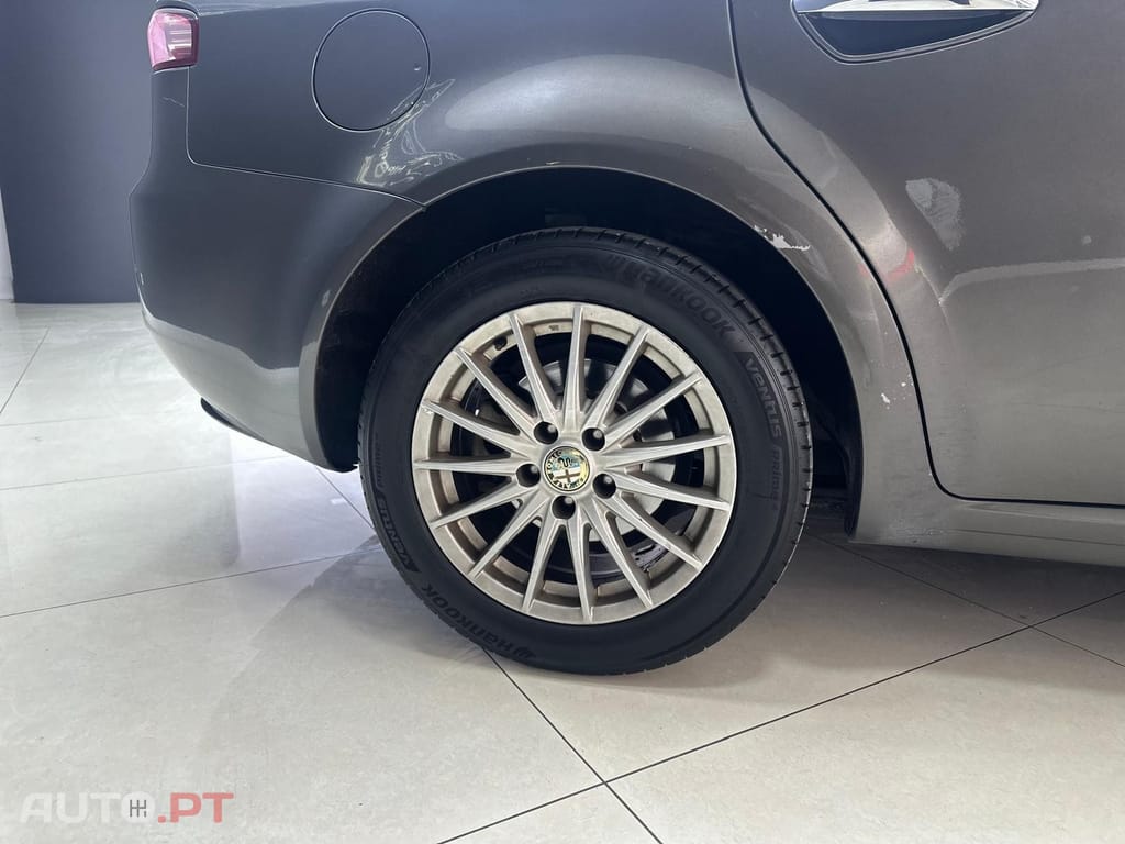 Alfa Romeo 159 Sportwagon 1.9 JTDm 16V Sportiva