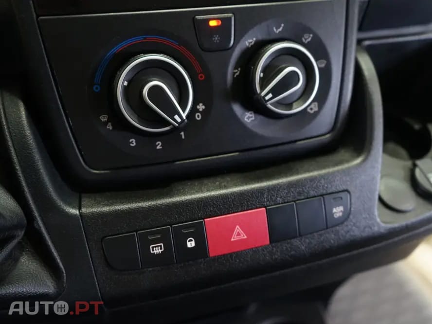 Peugeot Boxer 2.0 BlueHDi 330 L2H2