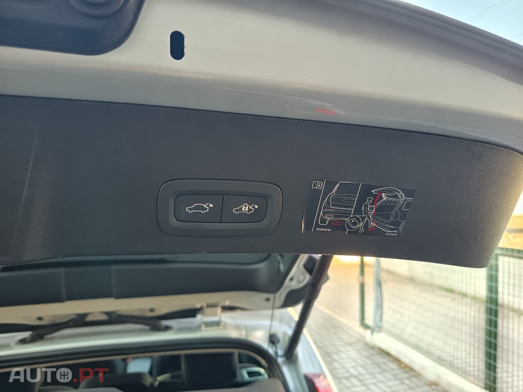 Volvo XC40 1.5 T4 PHEV Inscription