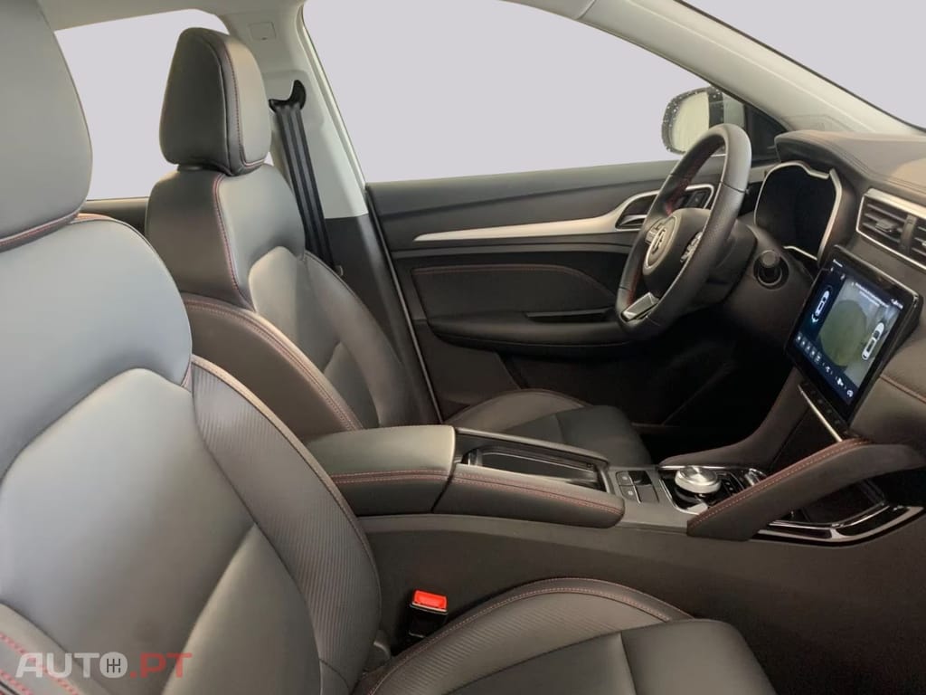 MG ZS EV Luxury 
