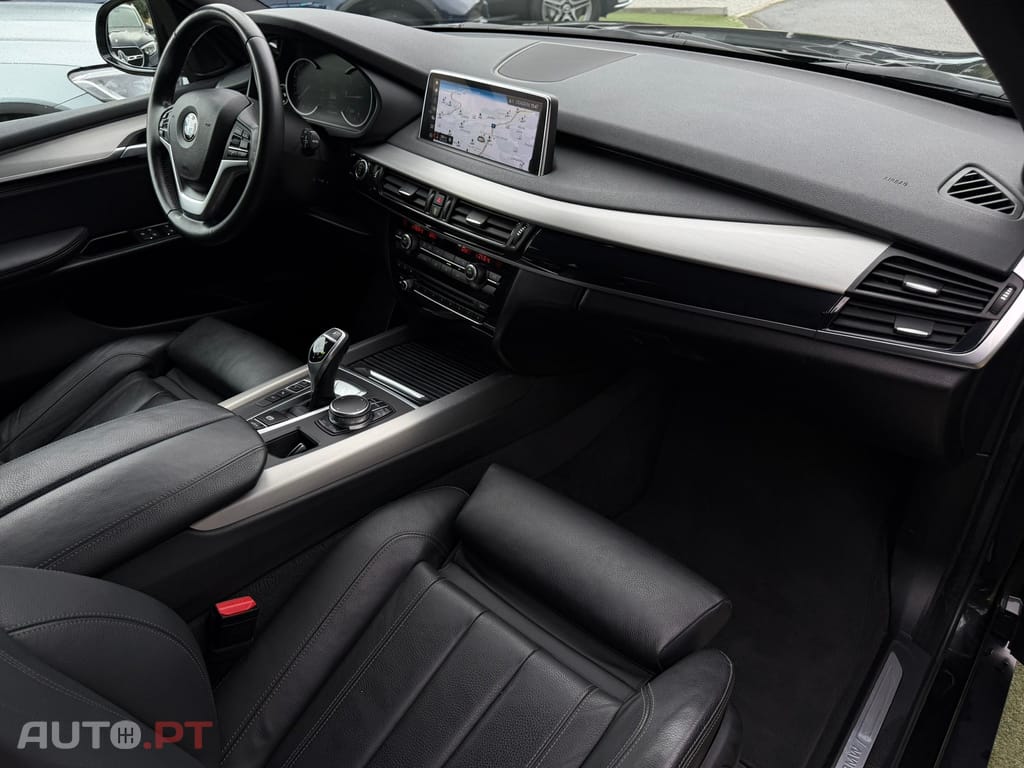 BMW X5 25 d sDrive Comfort 7L