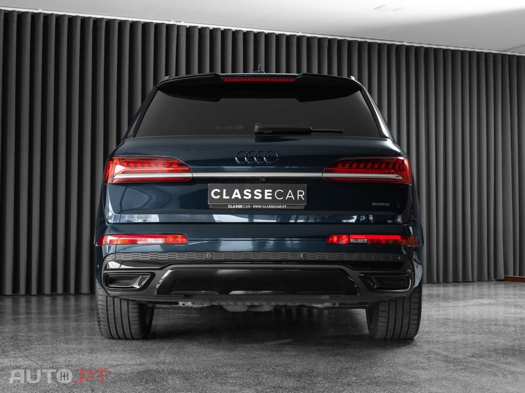 Audi Q7 55 TFSIe quattro S line Tiptronic