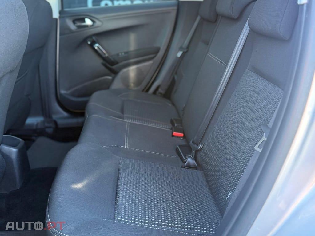 Peugeot 208 1.2 PureTech Style