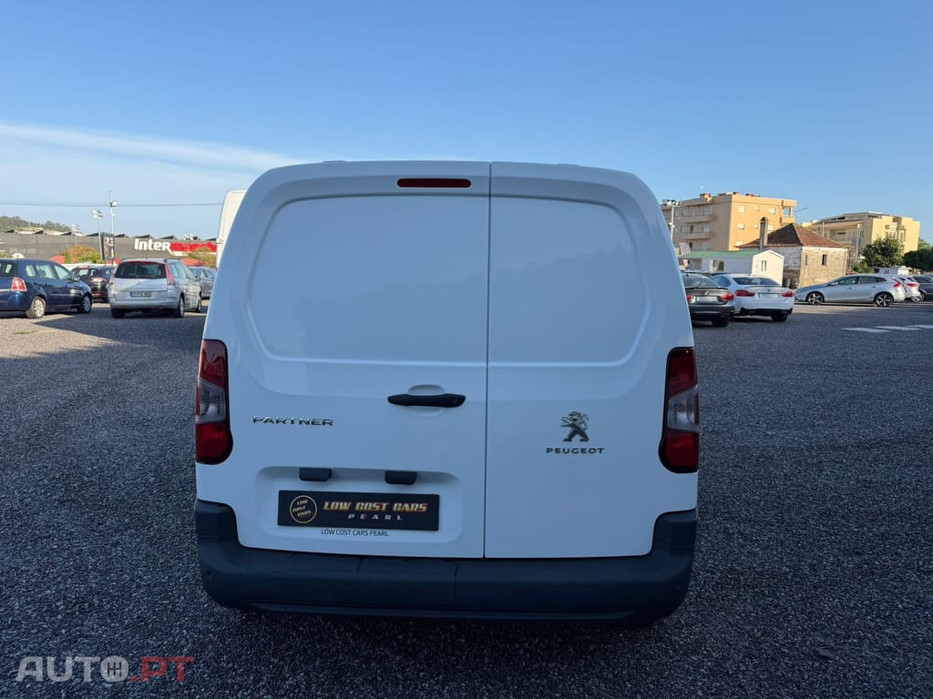 Peugeot Partner 1.5 BlueHDi Asphalt Standard