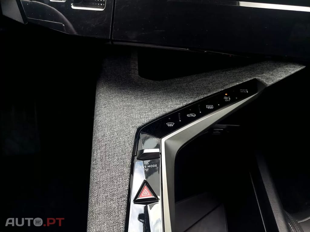 Peugeot 3008 1.2 Hybrid Allure Pack e-DCS6