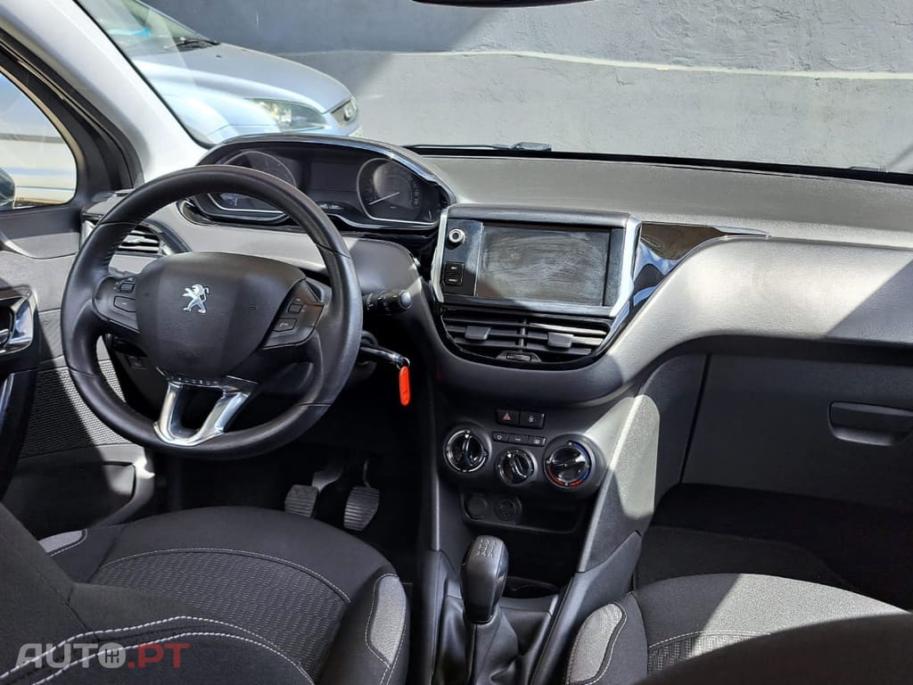 Peugeot 208 1.2 PureTech Style