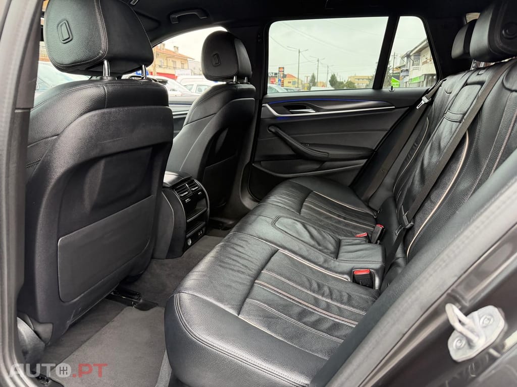 BMW 520 d Pack Desportivo M Auto